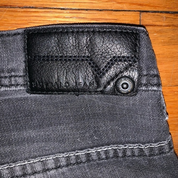 Buffalo David Bitton Mens black distressed jeans size 32 x 30 - Picture 3 of 7